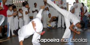 capoeiranasescolas.jpg